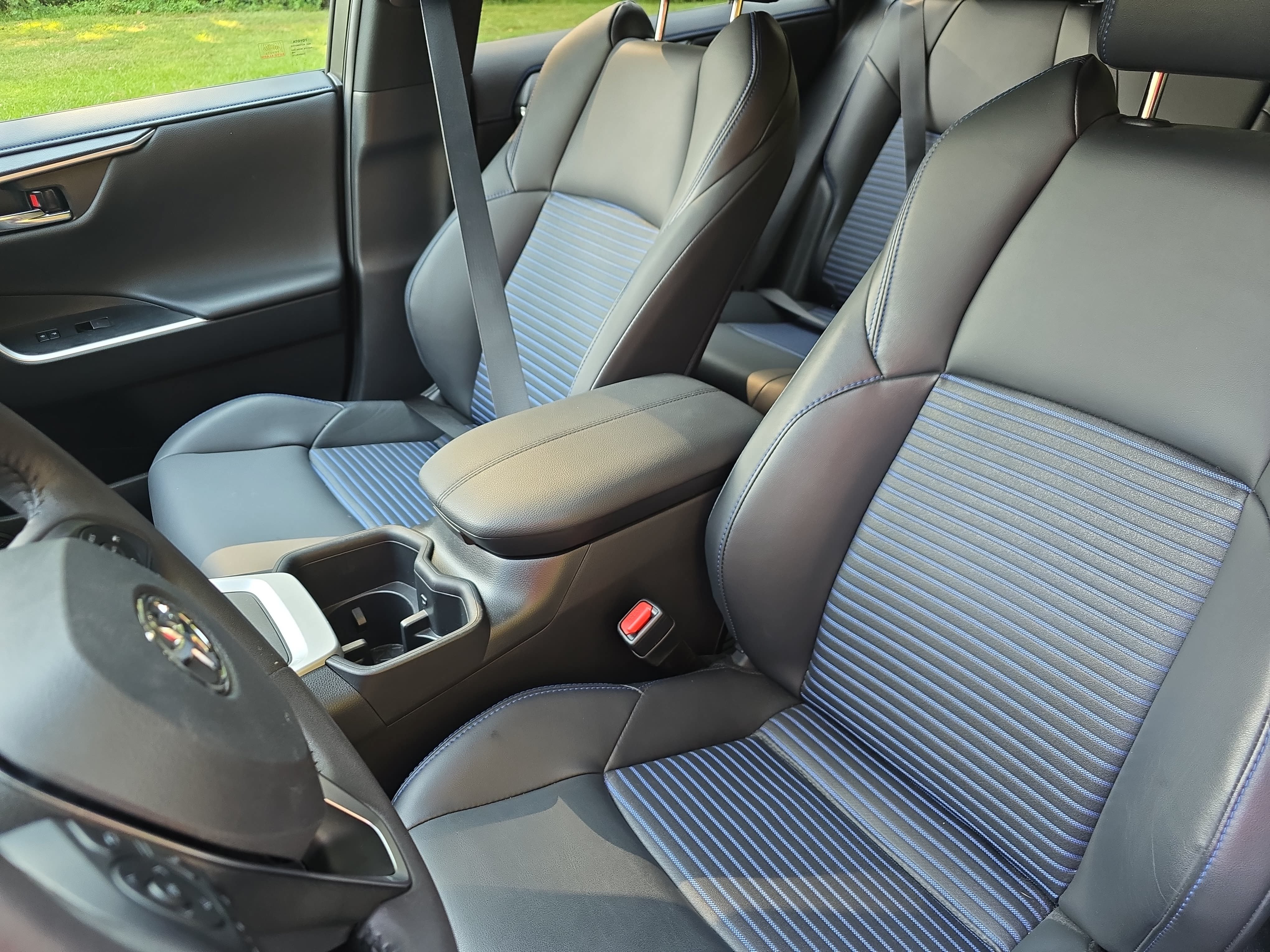 Used 2024 Toyota RAV4 XSE w/ Weather Package AWD/4WD image 13