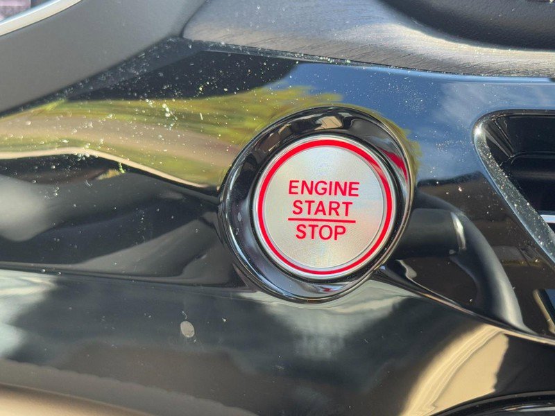 Used 2025 Acura MDX SH-AWD w/ Advance Package image 24