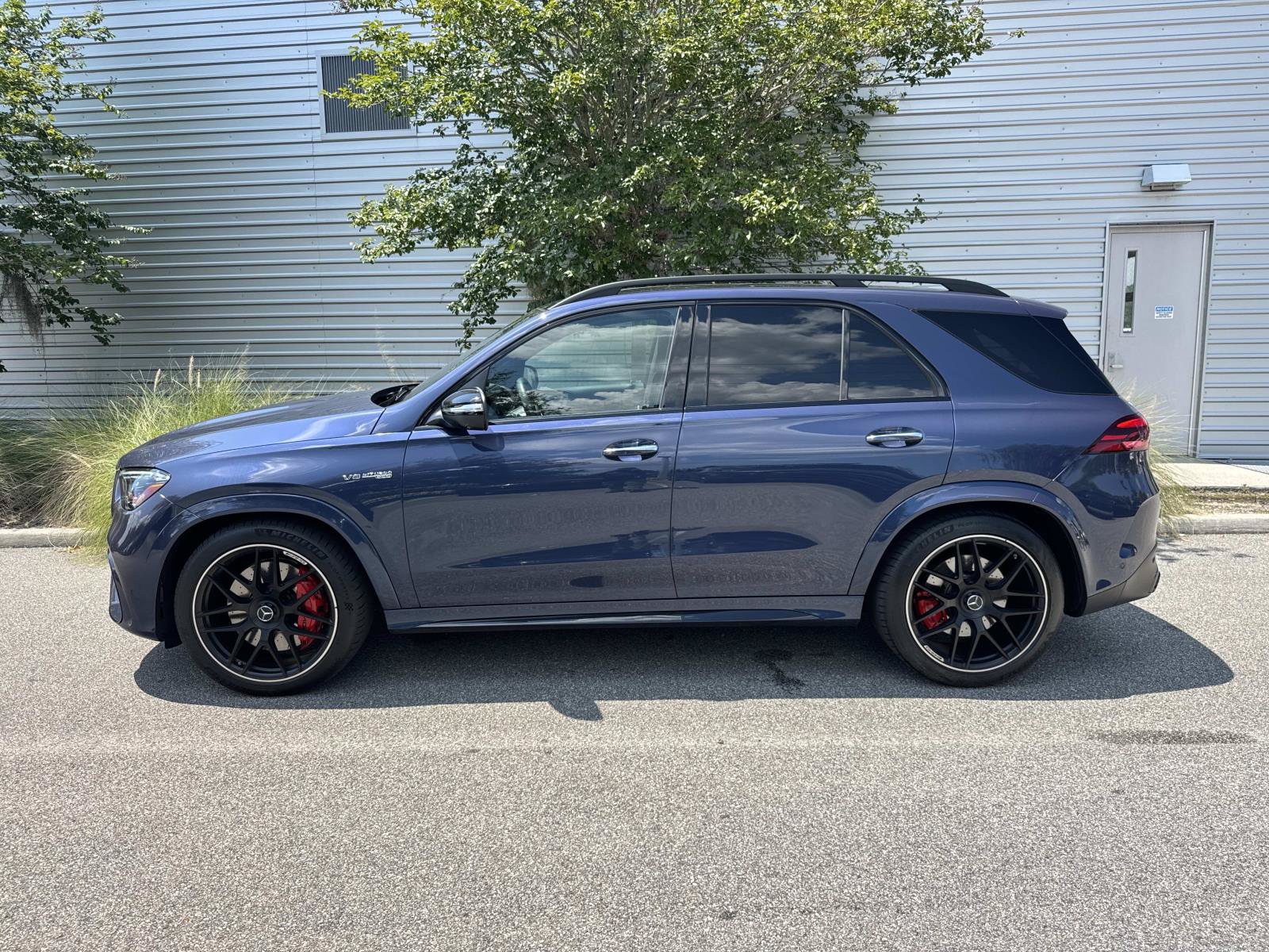 Used 2024 Mercedes-Benz GLE 63 AMG S image 2