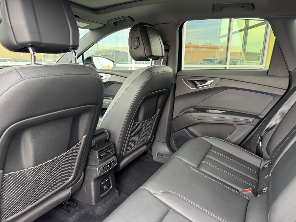 Used 2022 Audi Q4 e-tron Premium Plus w/ Premium Plus image 38