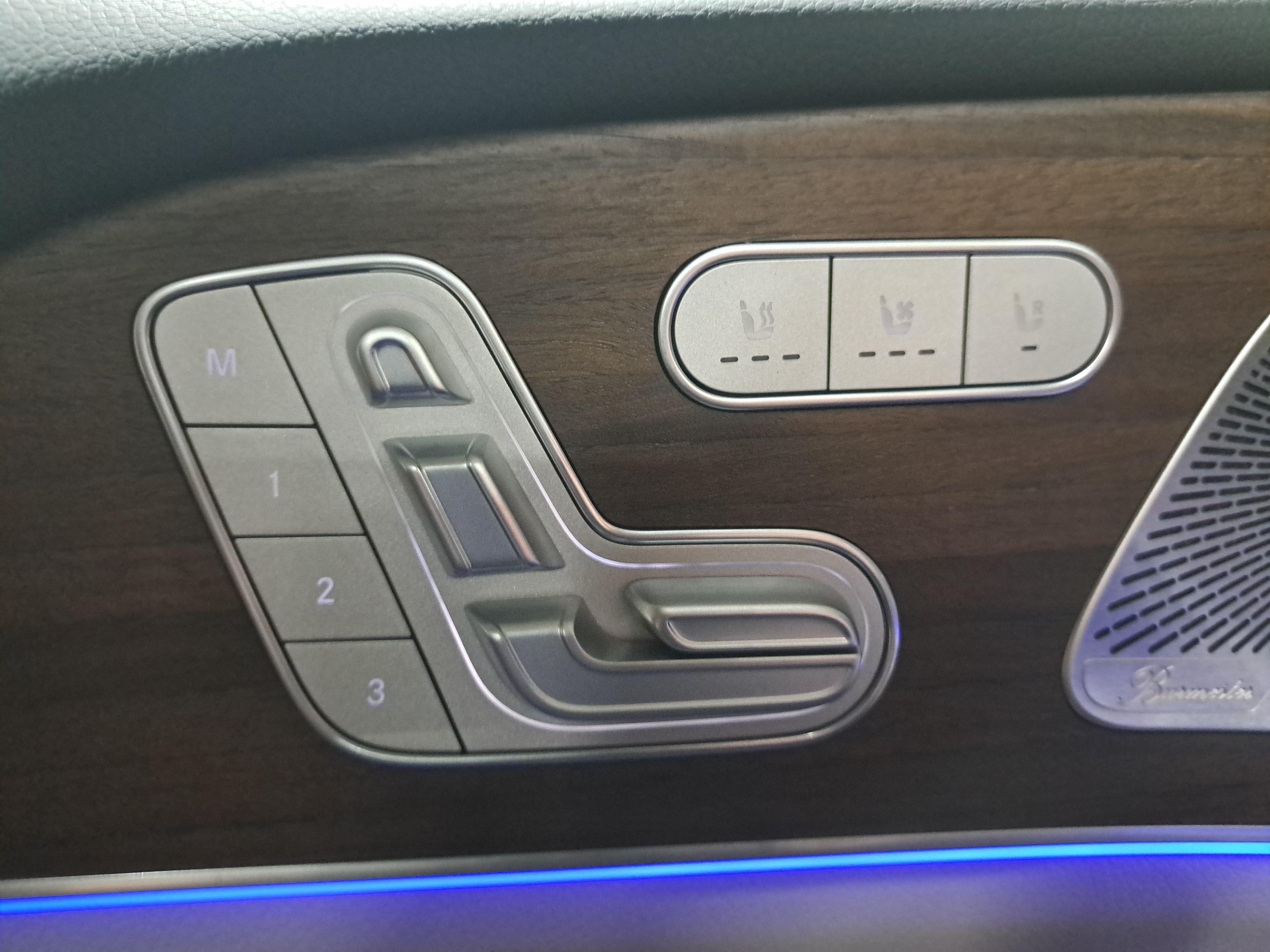 New 2026 Mercedes-Benz GLS 450 4MATIC image 31