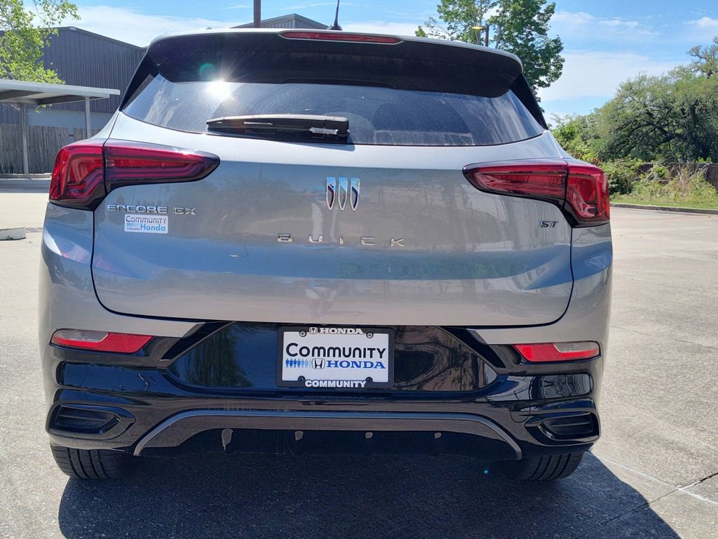 Used 2024 Buick Encore GX Sport Touring w/ Comfort Package image 7