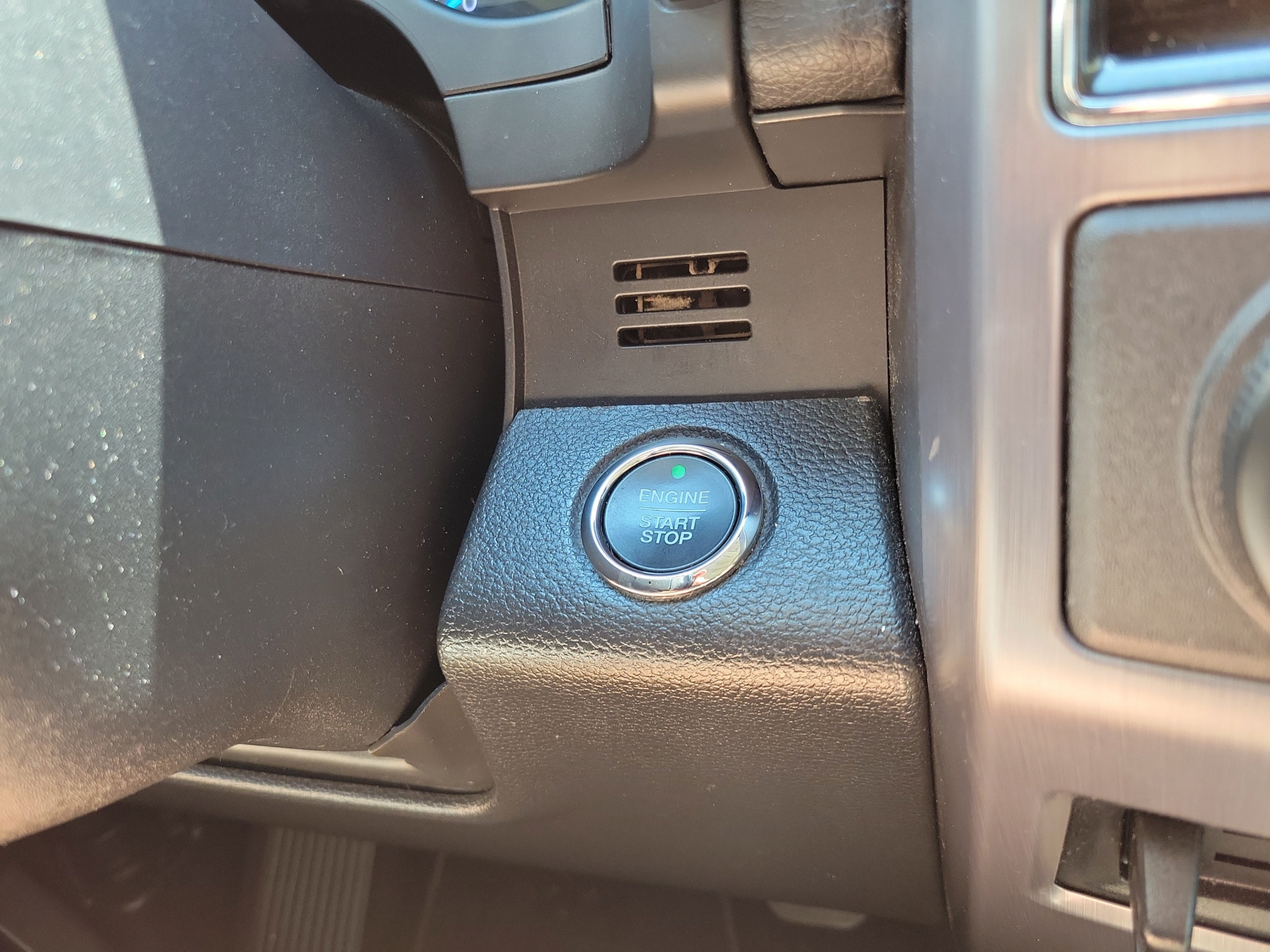Used 2019 Ford Expedition Platinum RWD image 26
