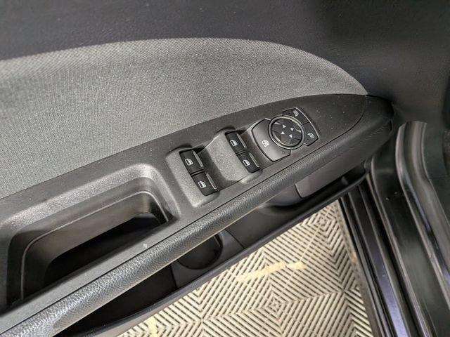 Used 2019 Ford Fusion SE FWD image 11