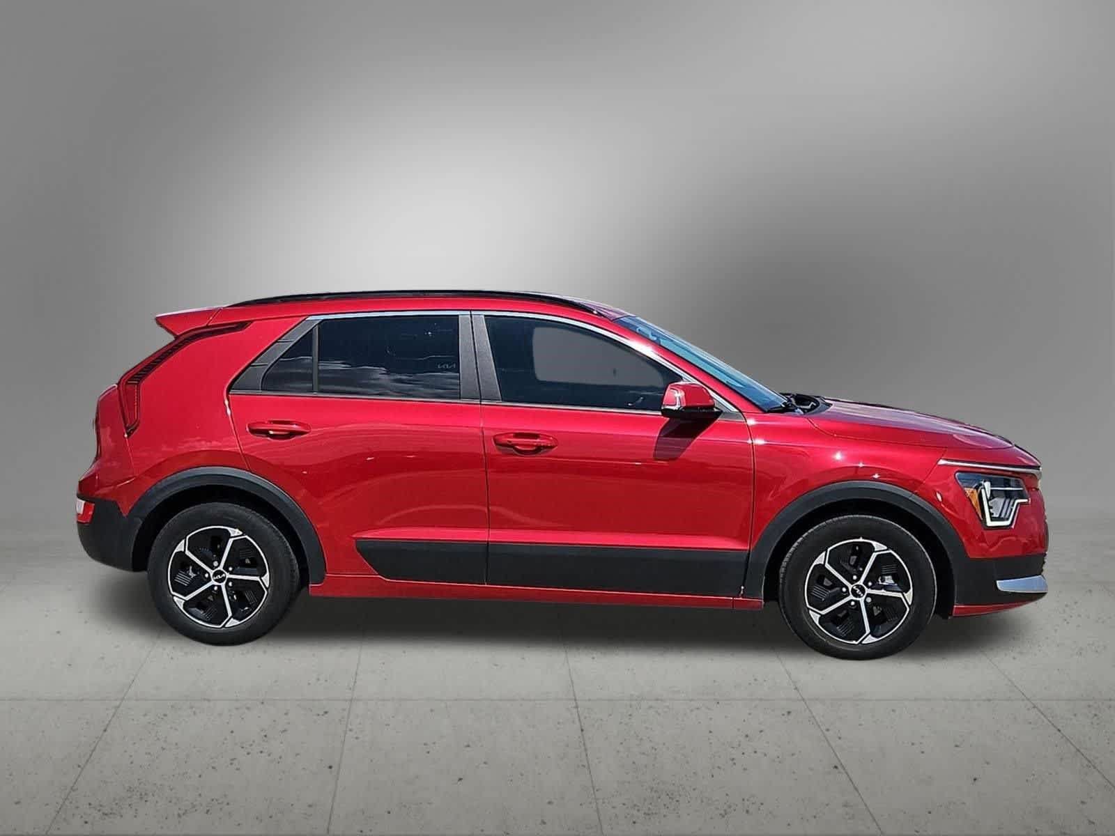 Certified 2023 Kia Niro EX FWD image 6