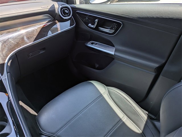 Used 2024 Mercedes-Benz GLC 300 GLC 300 image 16