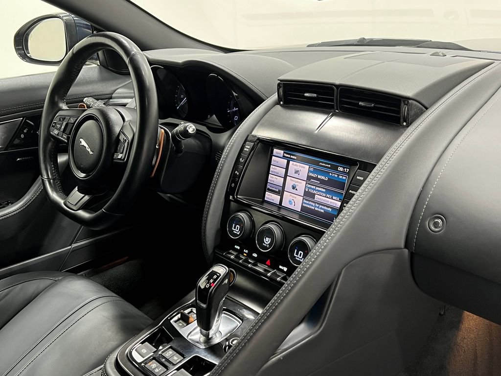 Used 2014 Jaguar F-TYPE S RWD image 18