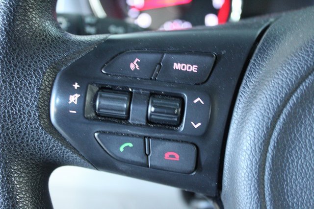 Used 2018 Kia Sedona L image 14