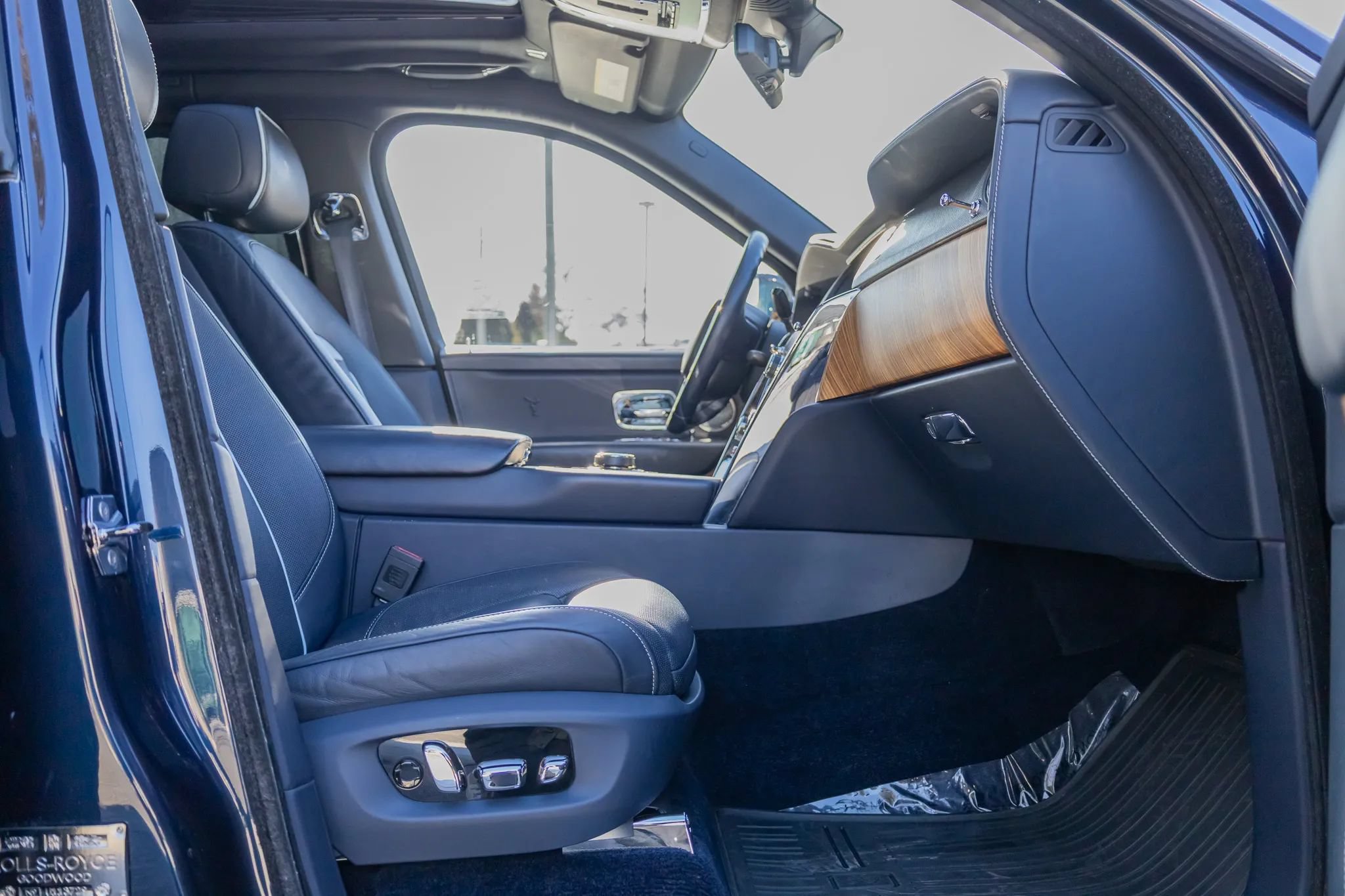 Used 2019 Rolls-Royce Cullinan AWD/4WD image 53