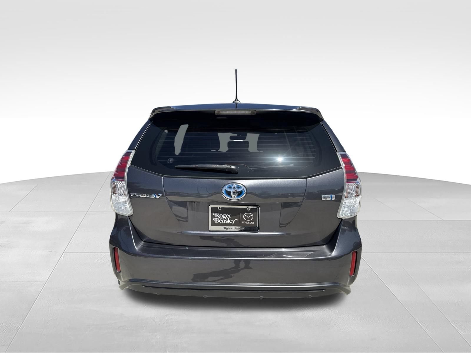 Used 2017 Toyota Prius V Five w/ Advanced Technology Package FWD image 6