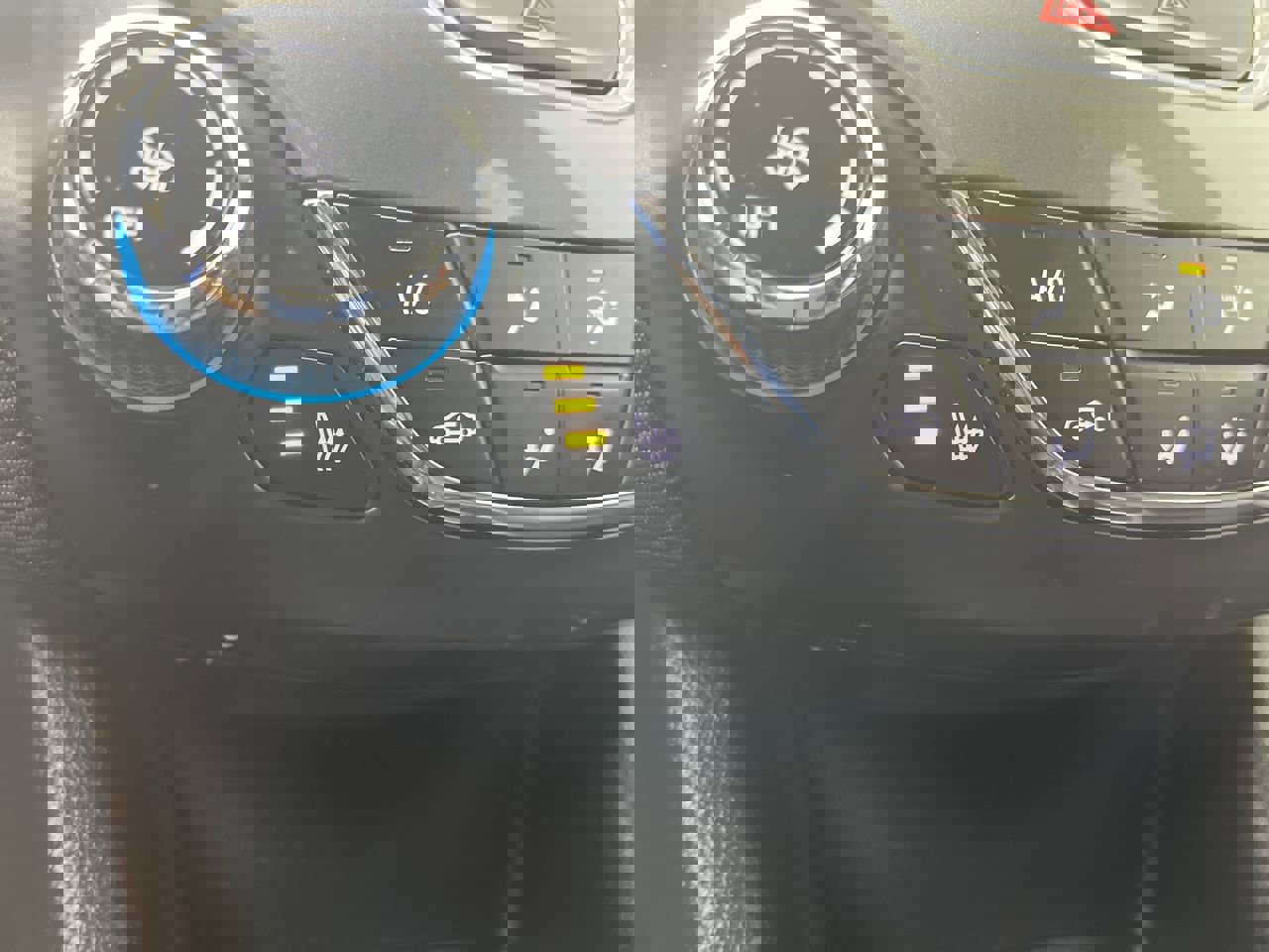 Used 2017 Chevrolet Cruze LT w/ Convenience Package image 21