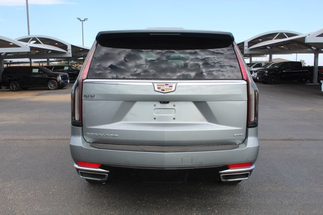 Used 2024 Cadillac Escalade Premium Luxury w/ Performance Package AWD/4WD image 4