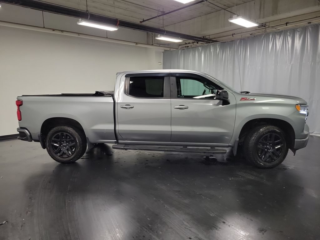 Used 2024 Chevrolet Silverado 1500 RST w/ Z71 Off-Road Package AWD/4WD image 9
