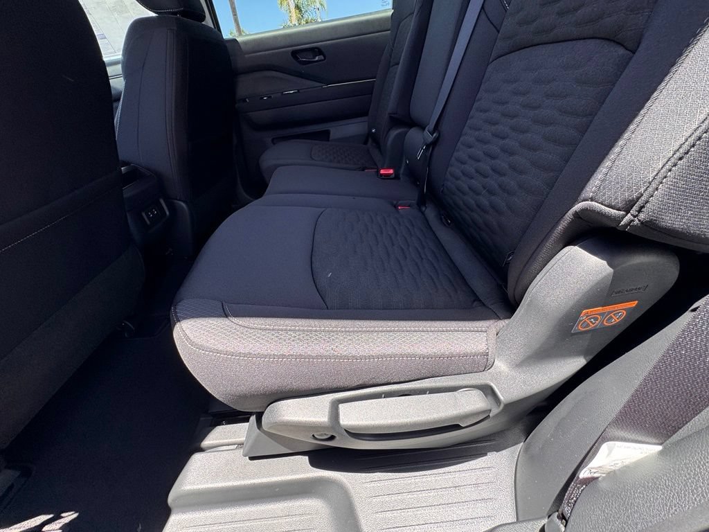 New 2026 Nissan Pathfinder SV w/ Cargo Package FWD image 20
