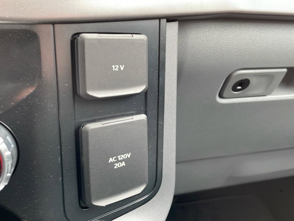 New 2025 Ford F150 XLT w/ Equipment Group 303A High image 23