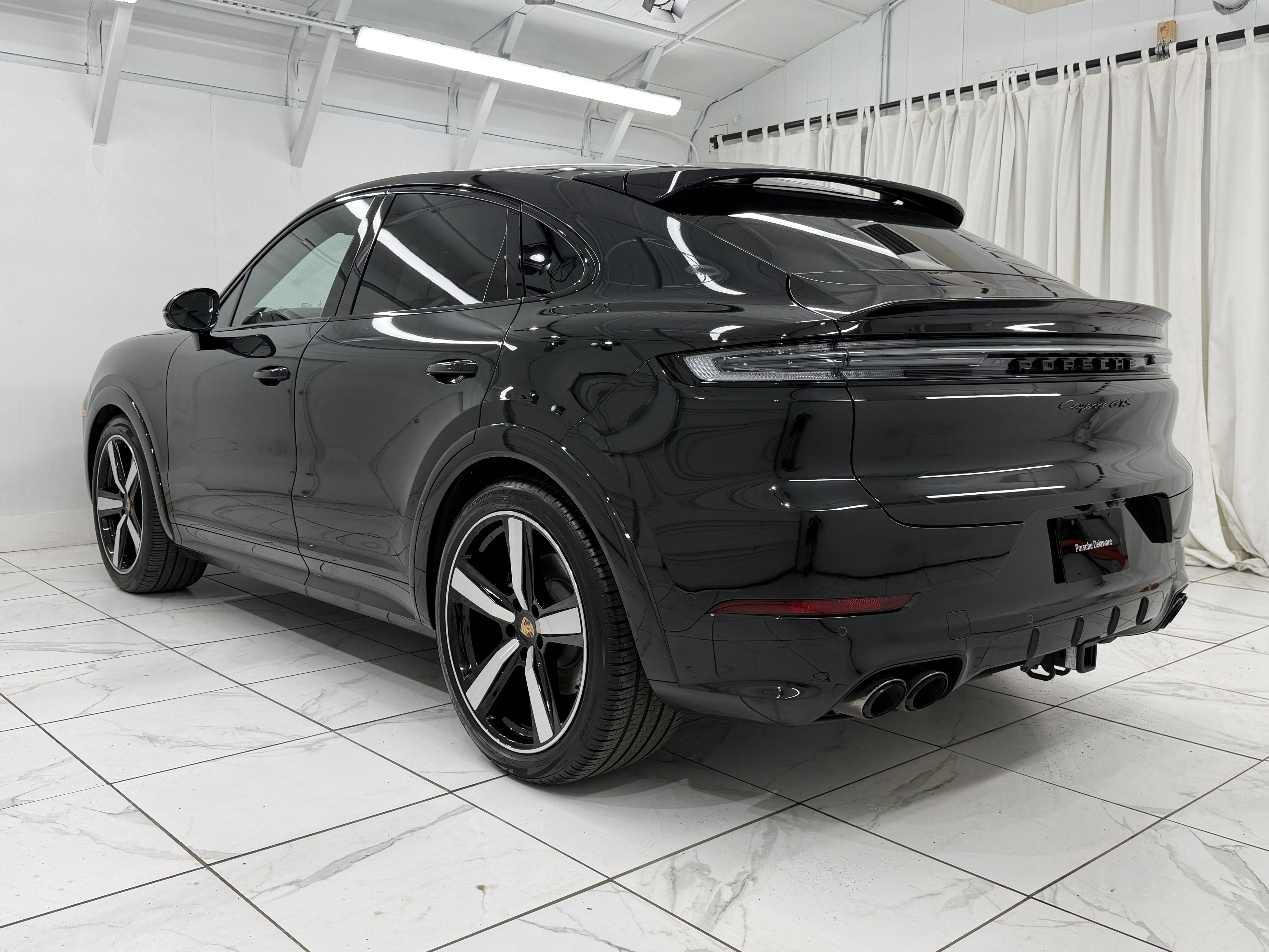 Certified 2025 Porsche Cayenne GTS image 3