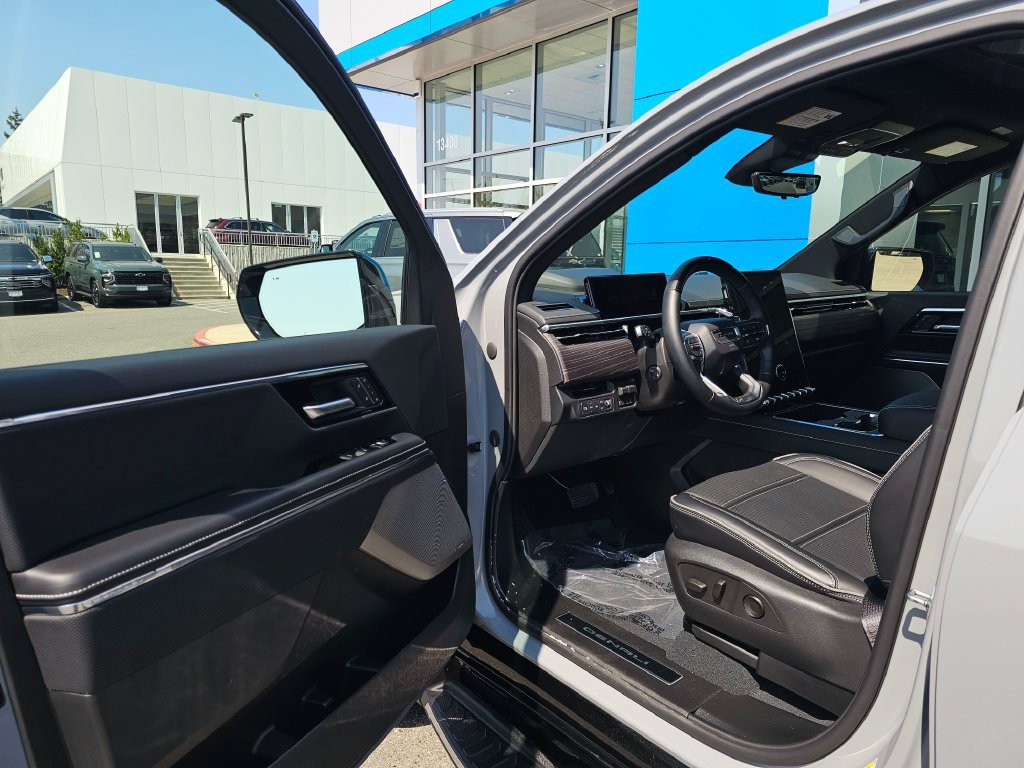 Used 2026 GMC Sierra EV Denali AWD/4WD image 23