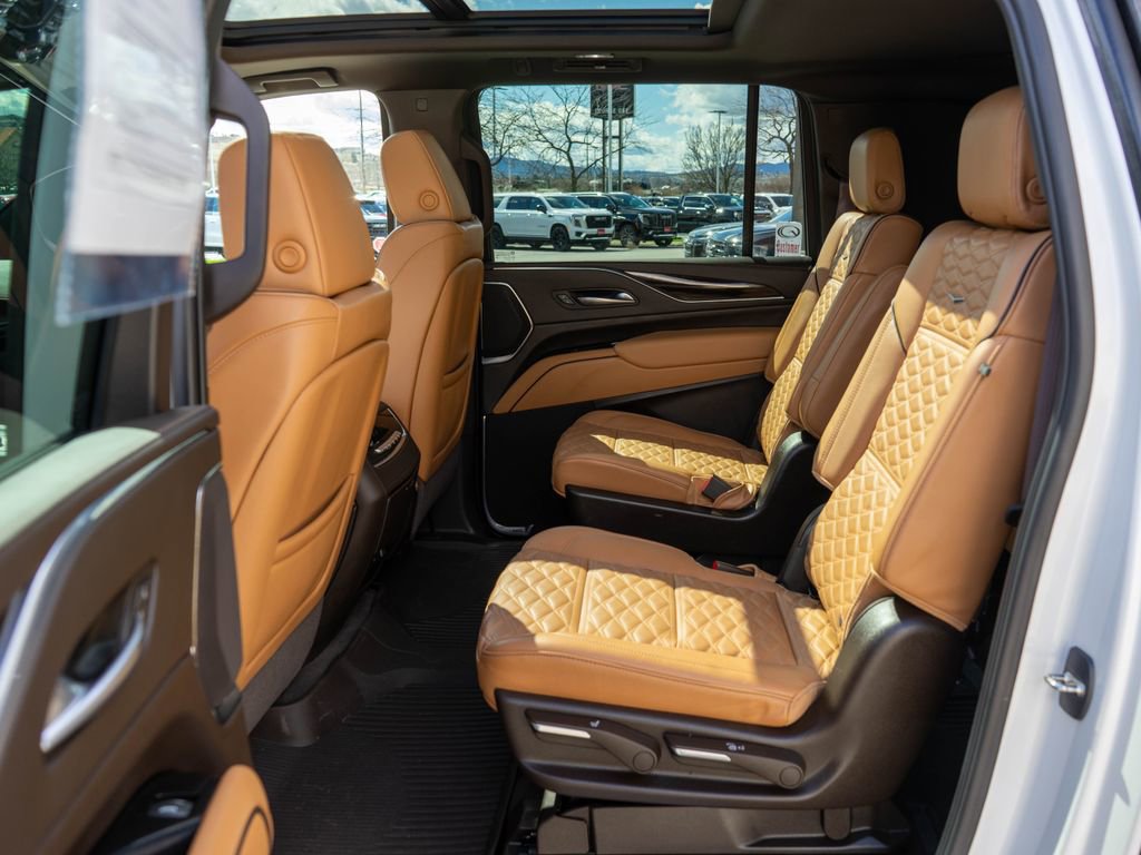 Used 2023 Cadillac Escalade ESV Sport w/ LPO, ONYX Package image 14