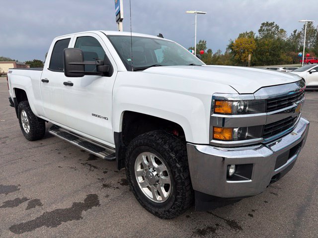 Used 2015 Chevrolet Silverado 2500 LT w/ LT Convenience Package AWD/4WD image 4