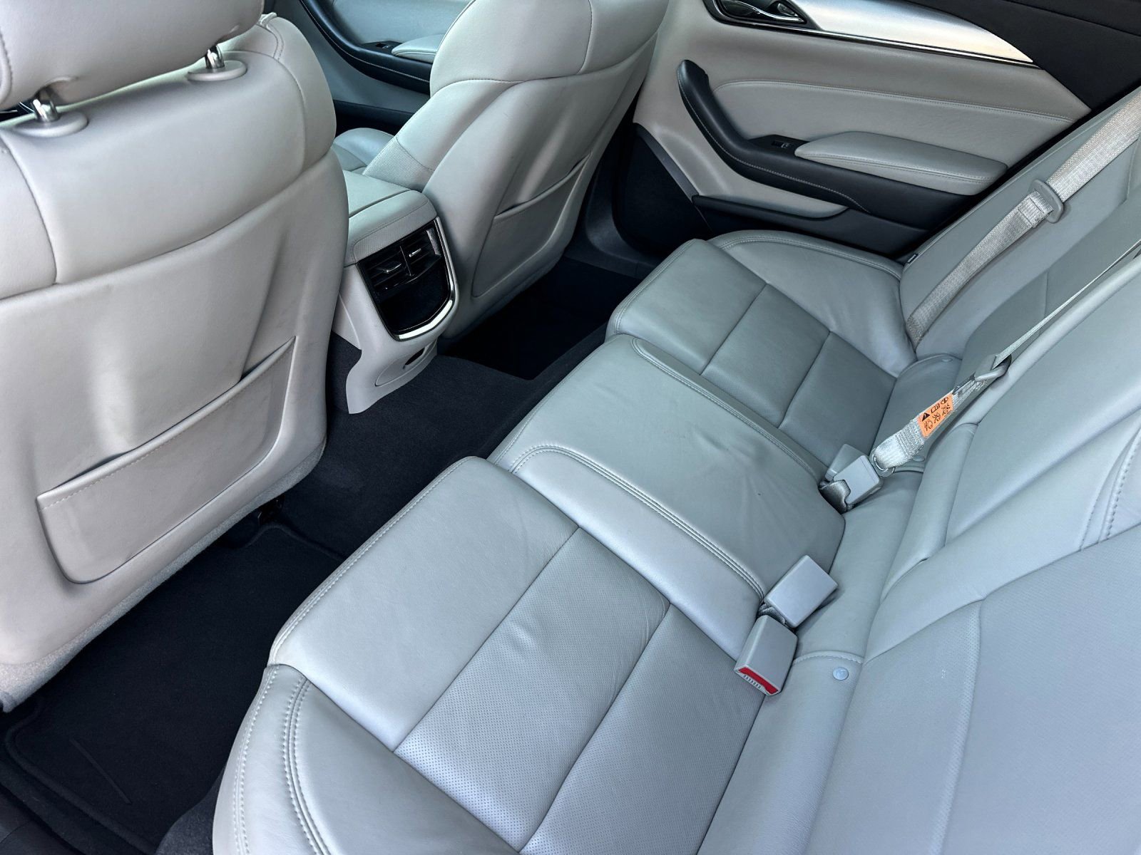 Used 2018 Cadillac CTS Luxury image 12