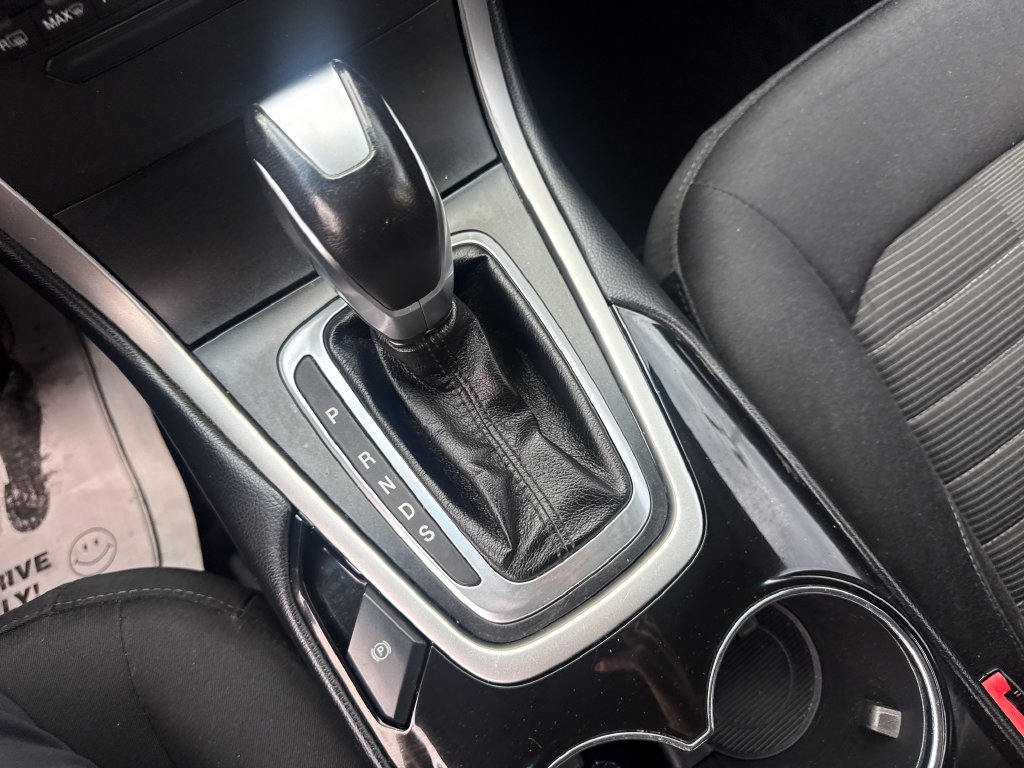 Used 2015 Ford Edge SEL FWD image 36