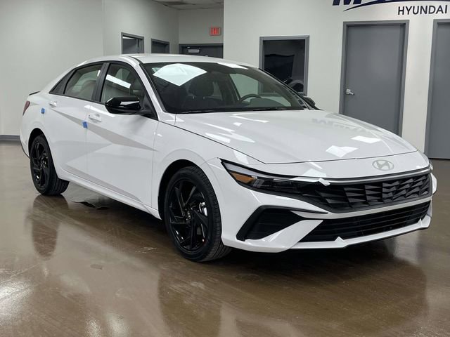 New 2026 Hyundai Elantra Sport FWD image 4