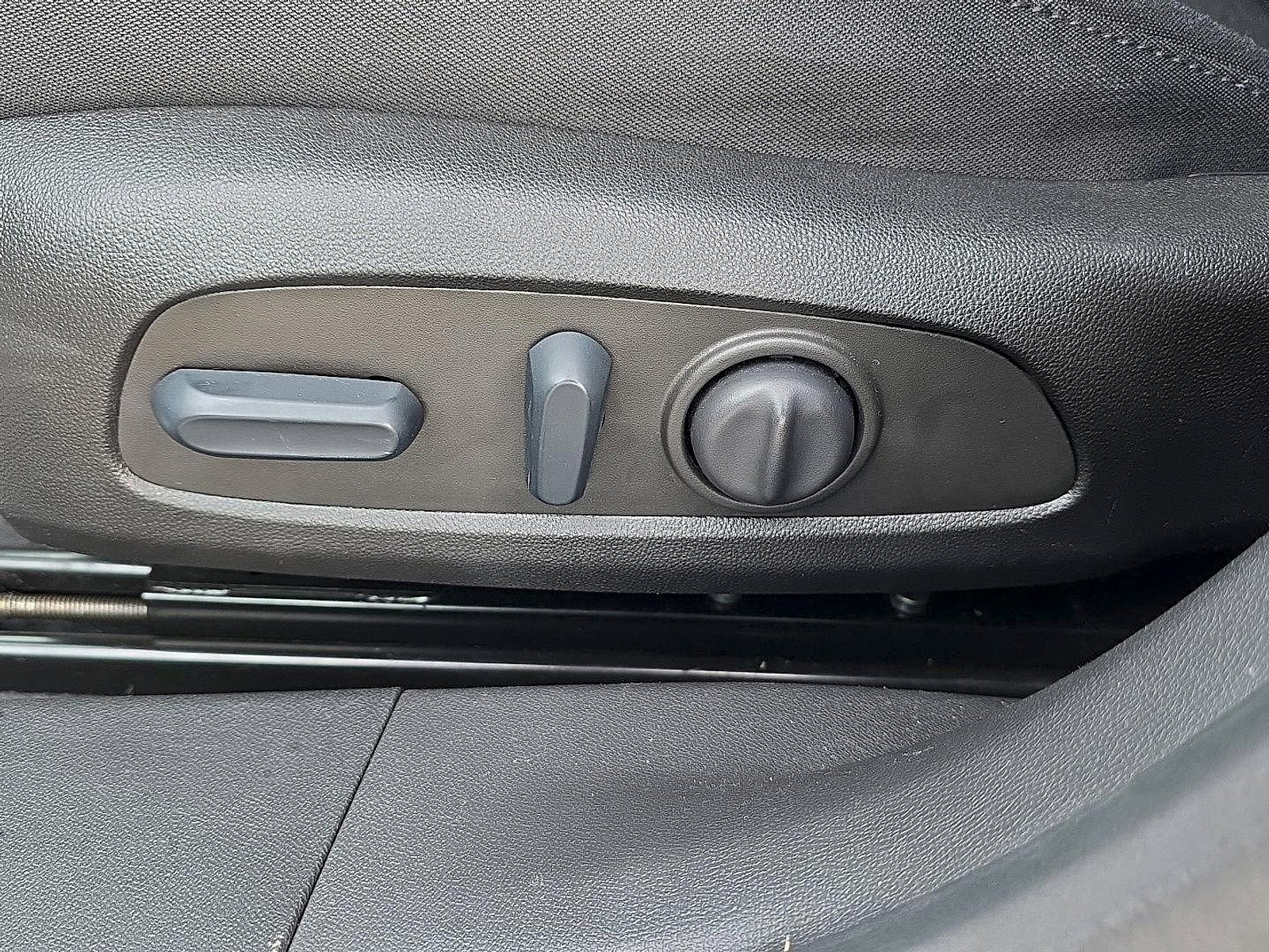 Used 2022 Chevrolet Malibu LT FWD image 14