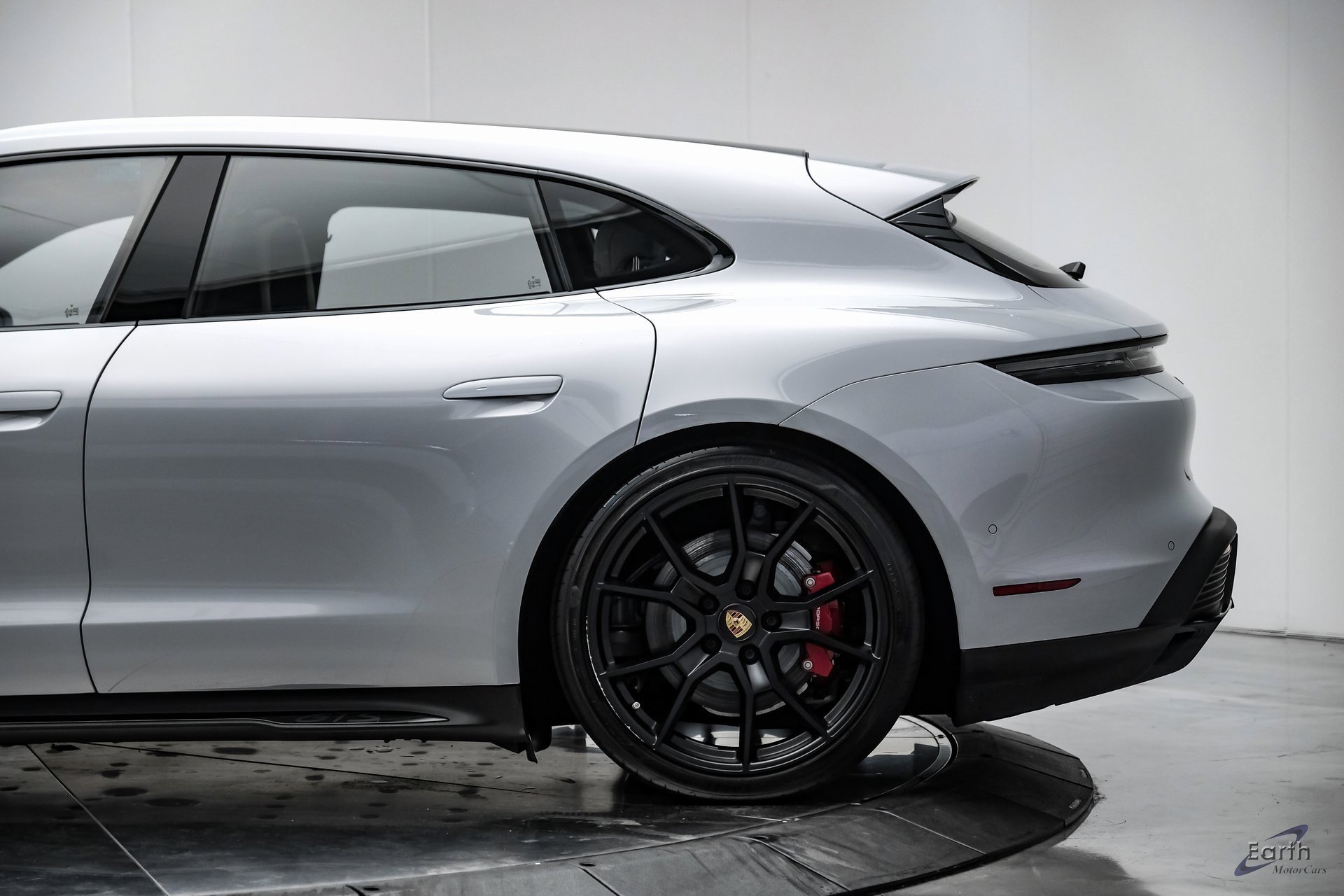 Used 2023 Porsche Taycan GTS w/ Premium Package image 7