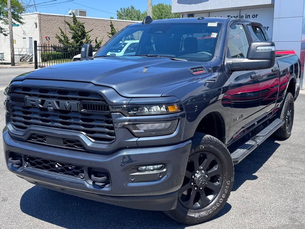 Certified 2025 RAM 2500 Big Horn AWD/4WD image 3