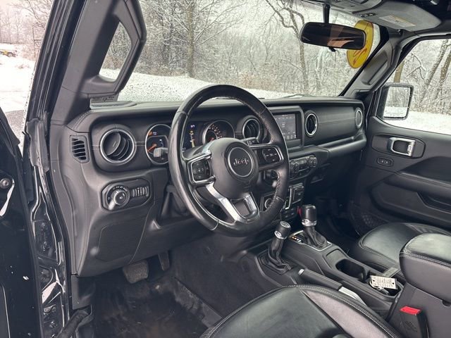 Used 2018 Jeep Wrangler Unlimited Sahara w/ Cold Weather Group image 35