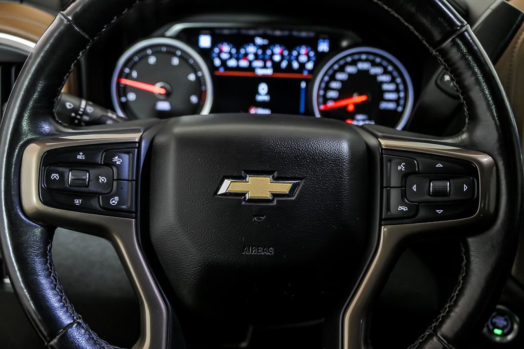 Used 2023 Chevrolet Silverado 3500 High Country image 20