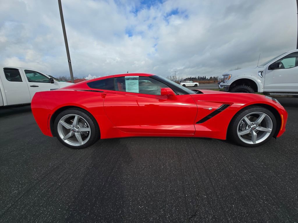 Used 2015 Chevrolet Corvette Stingray Coupe image 2