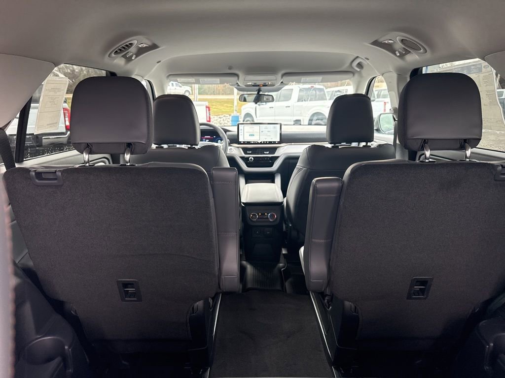 New 2026 Ford Explorer Active w/ Active Comfort Package image 18