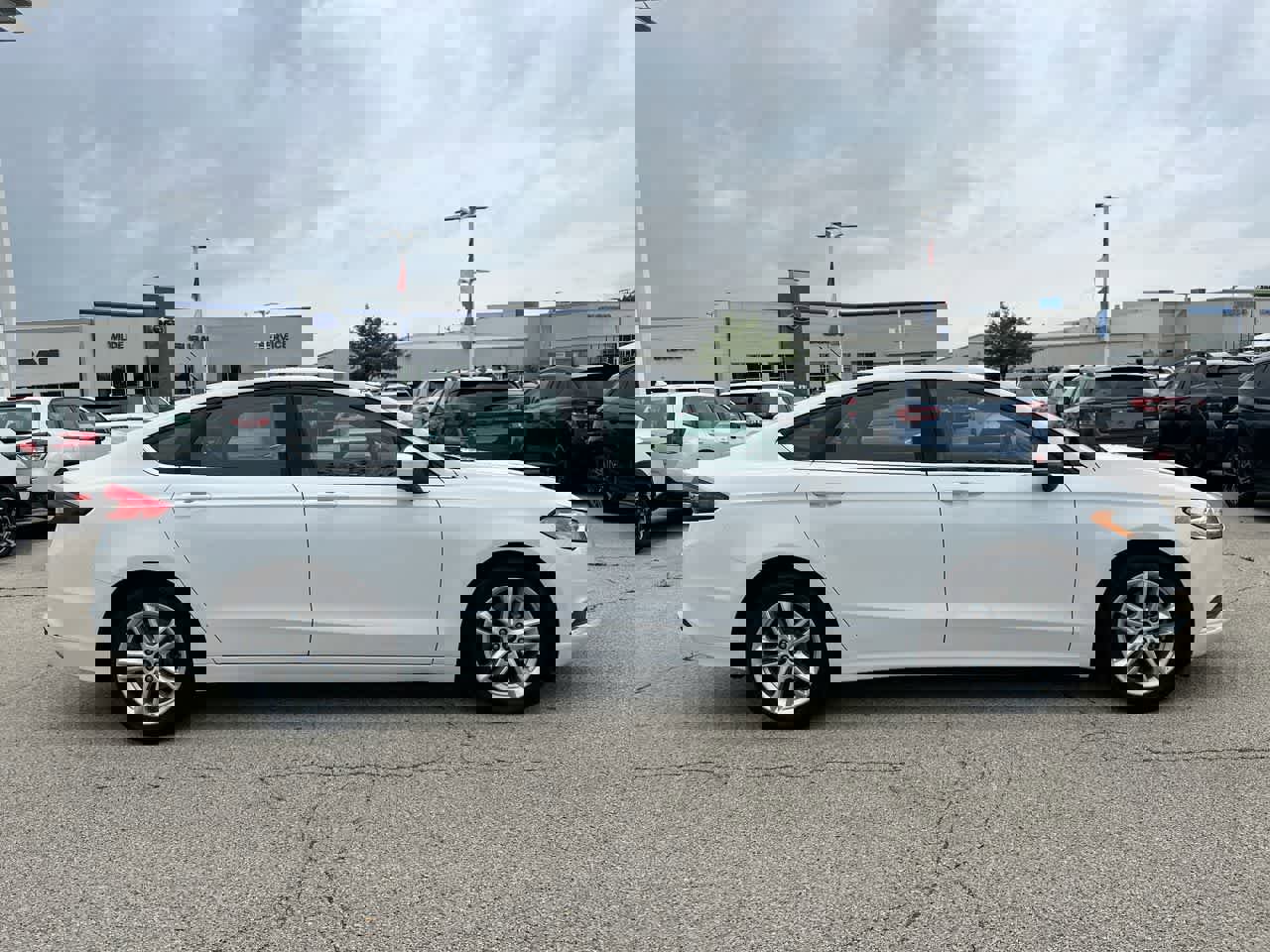 Used 2018 Ford Fusion SE image 14