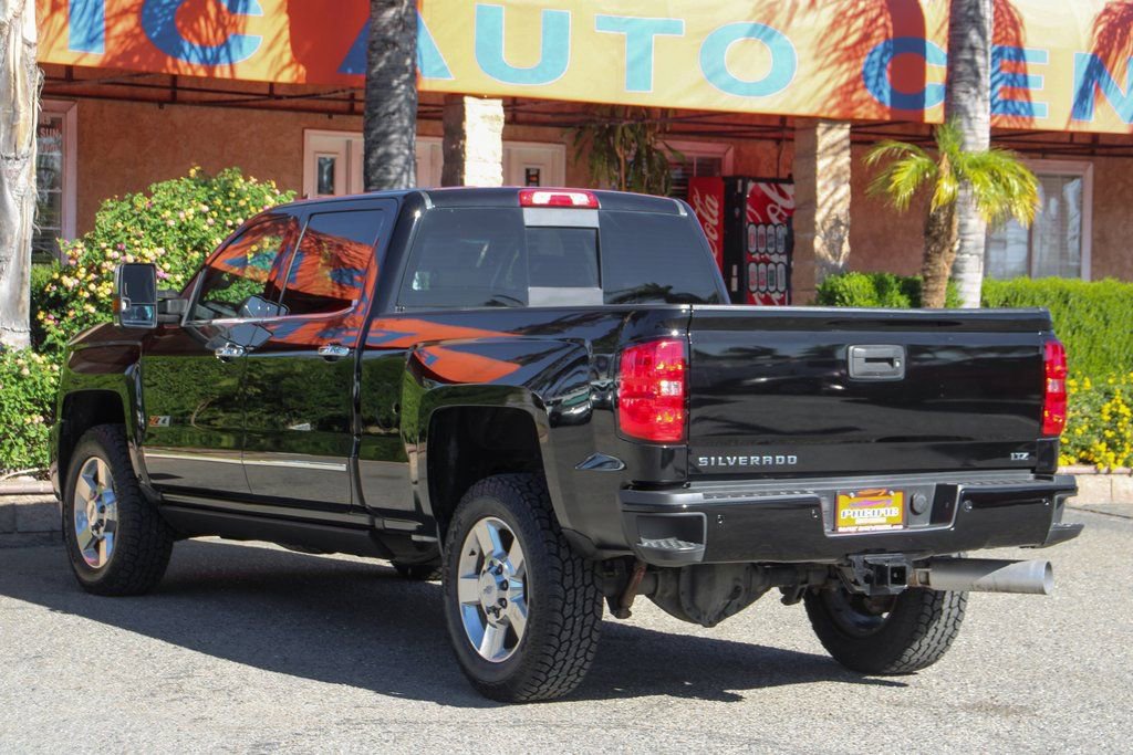 Used 2016 Chevrolet Silverado 2500 LTZ w/ Duramax Plus Package image 7