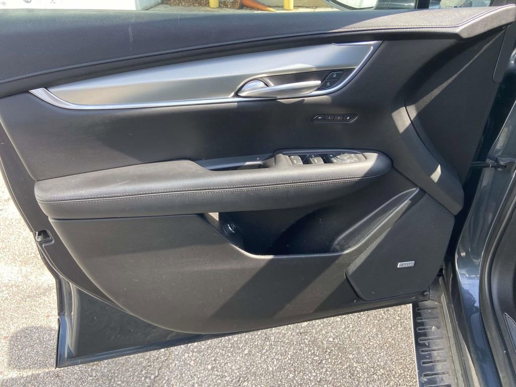 Used 2019 Cadillac XT5 Luxury w/ Sport Package image 15