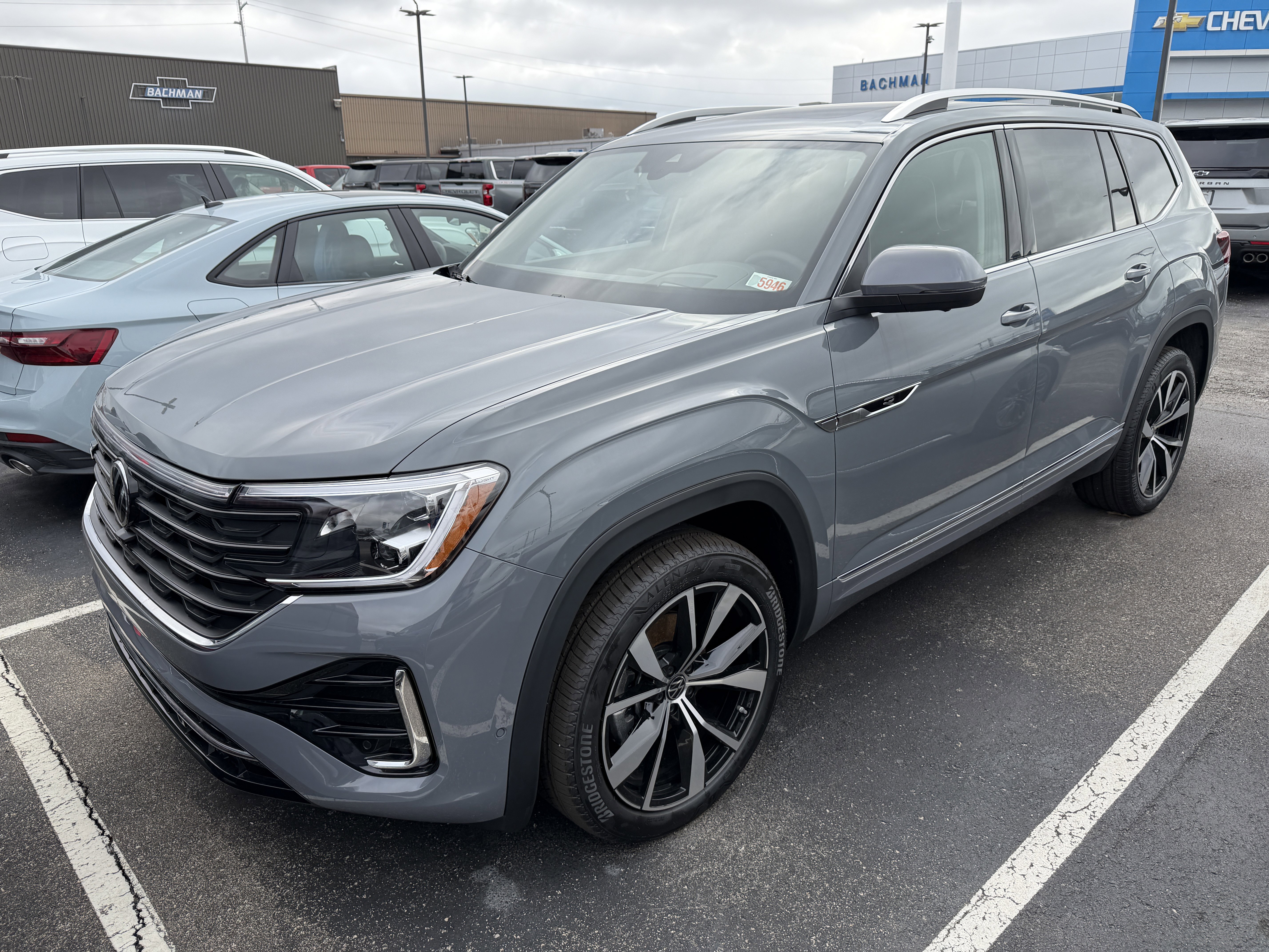 New 2026 Volkswagen Atlas SEL Premium R-Line image 4