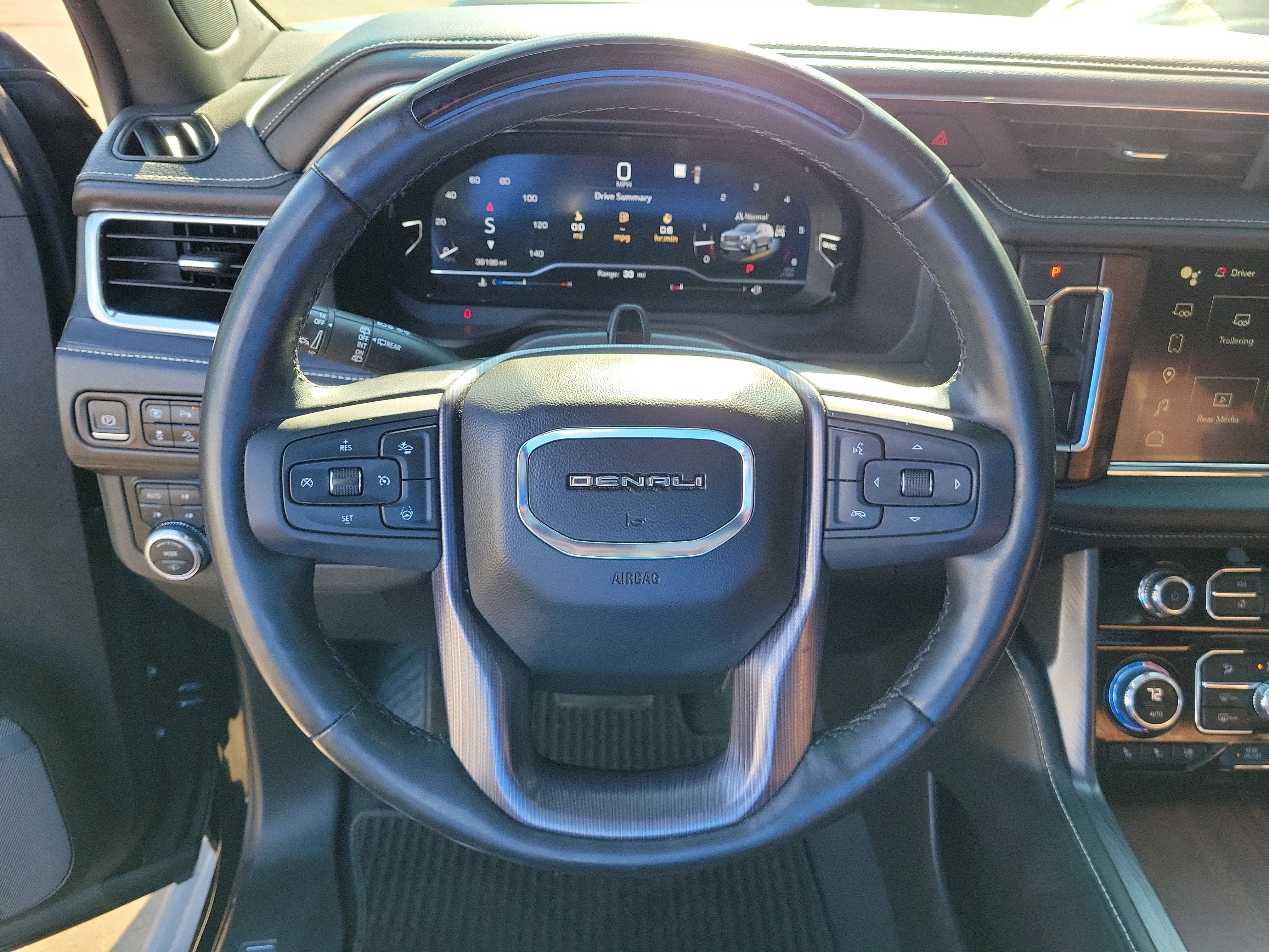 Used 2023 GMC Yukon Denali Ultimate image 22