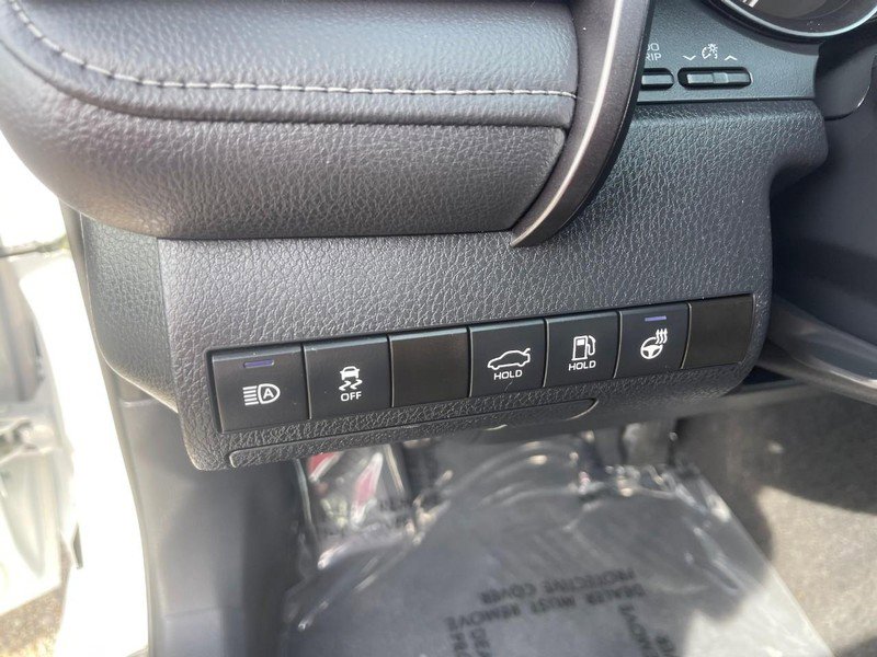 Used 2024 Toyota Camry SE image 20