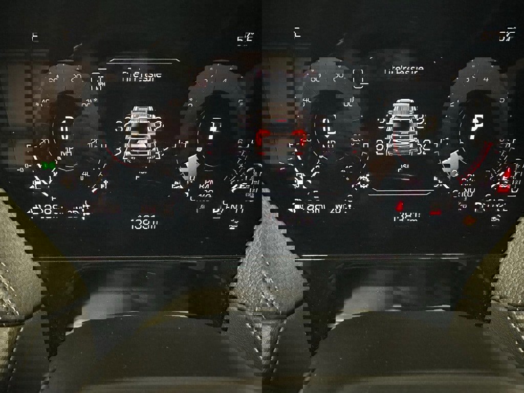 Used 2025 GMC Yukon XL Denali w/ Sun & Power Step Package image 24