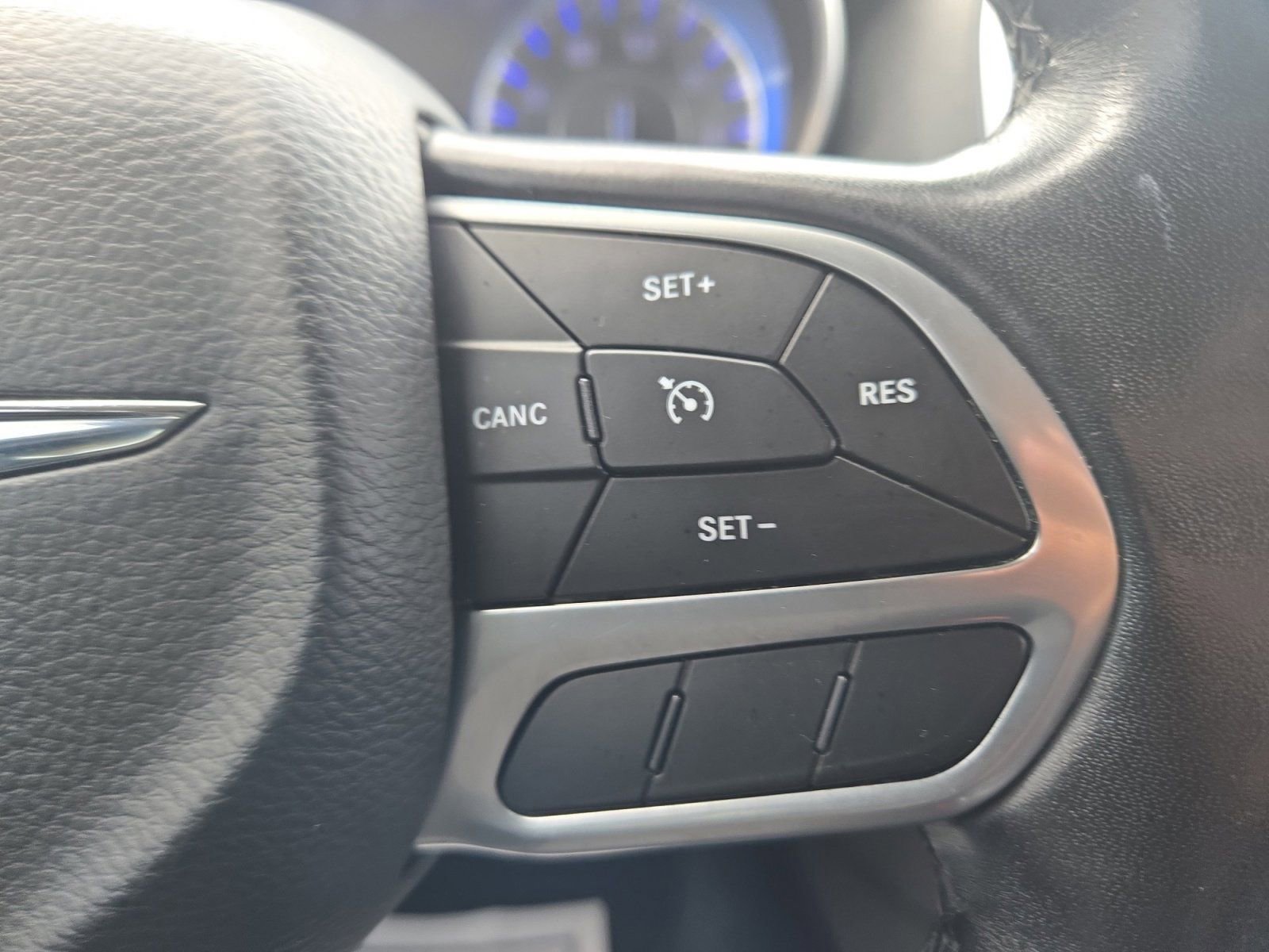 Used 2020 Chrysler 300 Touring w/ Driver Convenience Group image 16