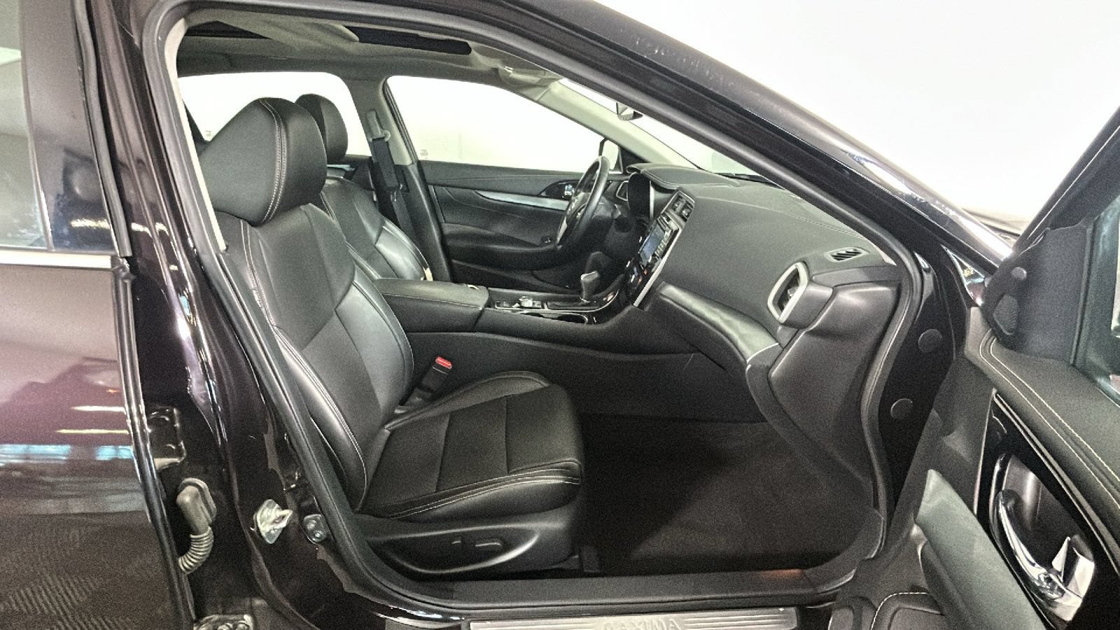 Used 2016 Nissan Maxima 3.5 SL FWD image 36