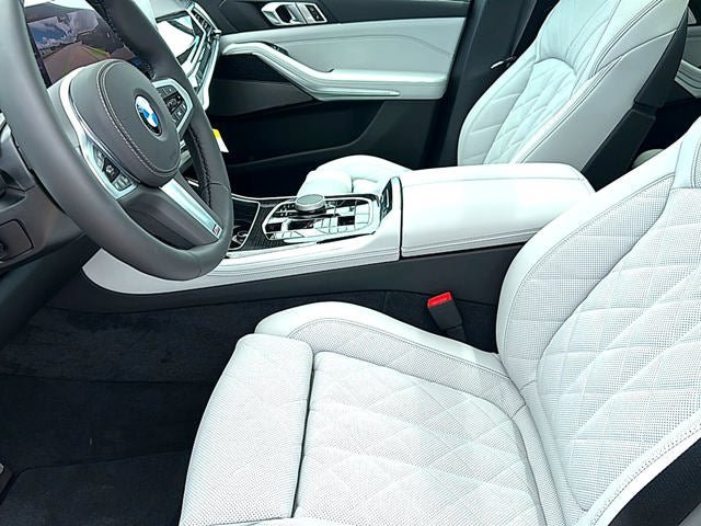 New 2026 BMW X5 xDrive40i w/ M Sport Package AWD/4WD image 39