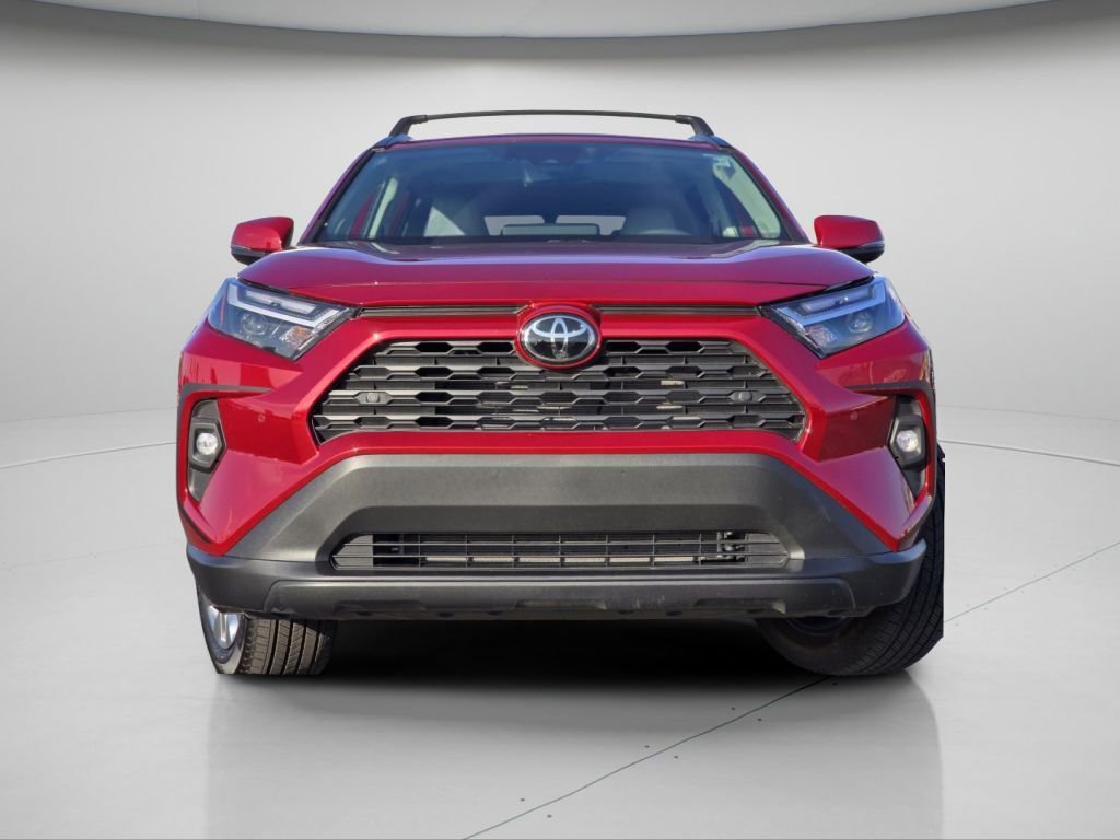Used 2025 Toyota RAV4 XLE Premium image 3