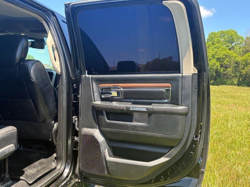 Used 2015 RAM 3500 Laramie w/ Convenience Group AWD/4WD image 23