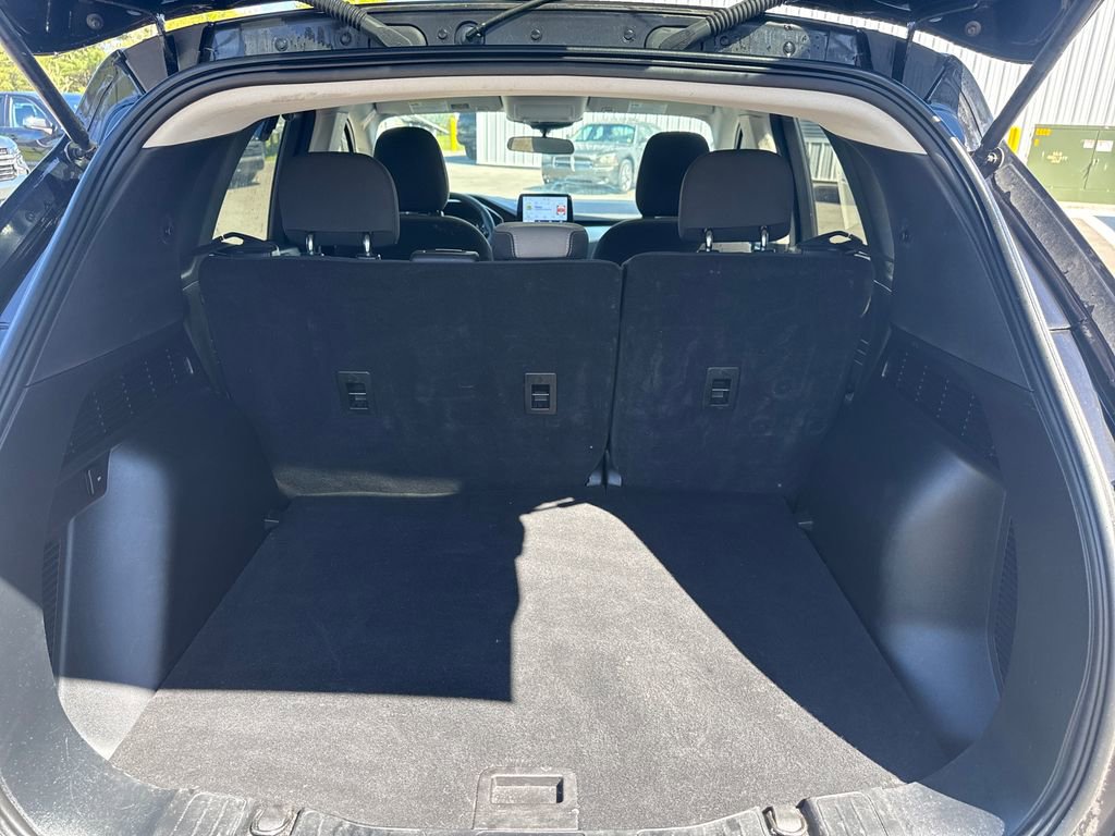 Used 2022 Ford Escape SE w/ Cold Weather Package AWD/4WD image 19