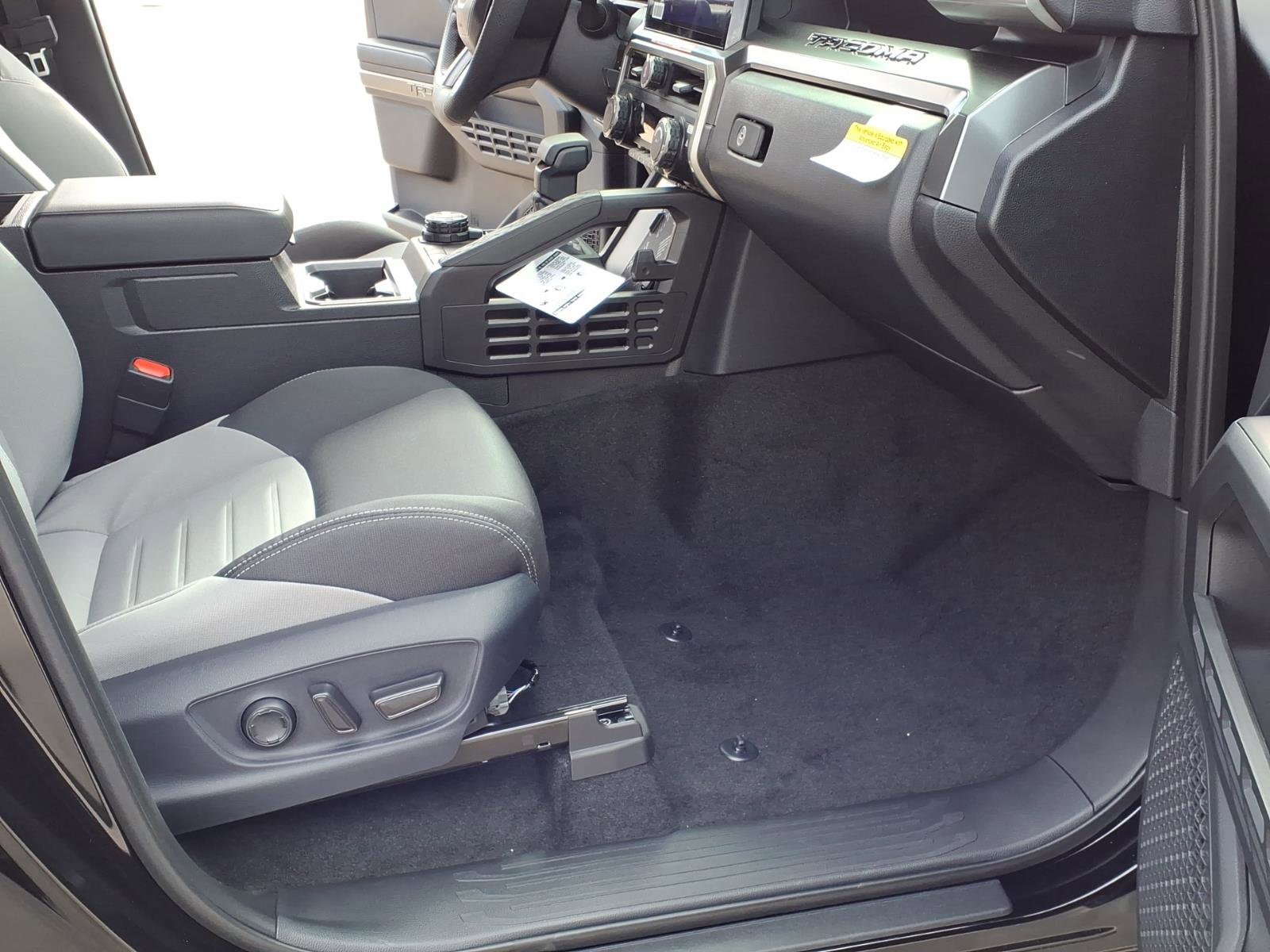 New 2026 Toyota Tacoma TRD Off-Road image 7