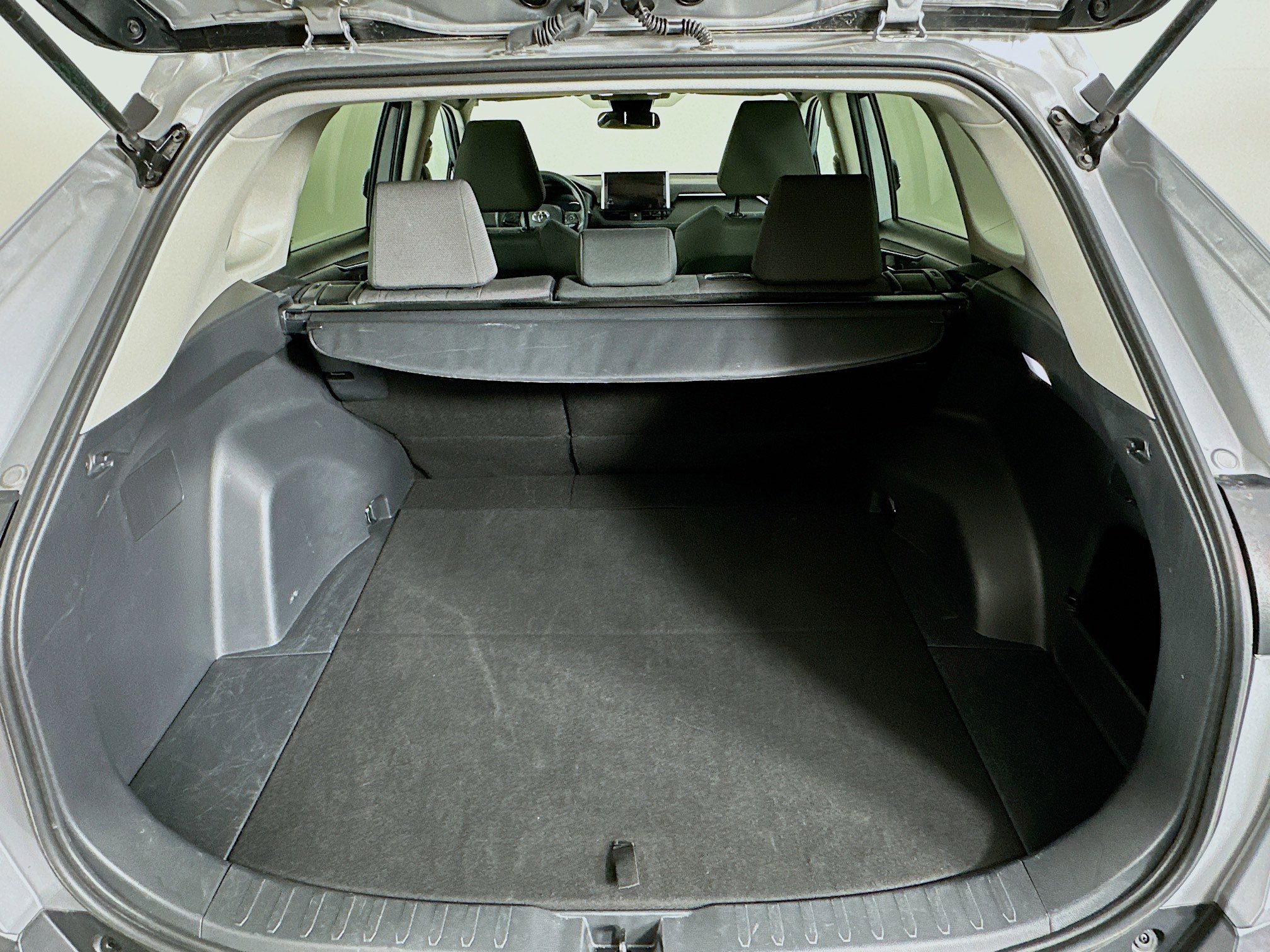 Used 2024 Toyota RAV4 XLE image 29