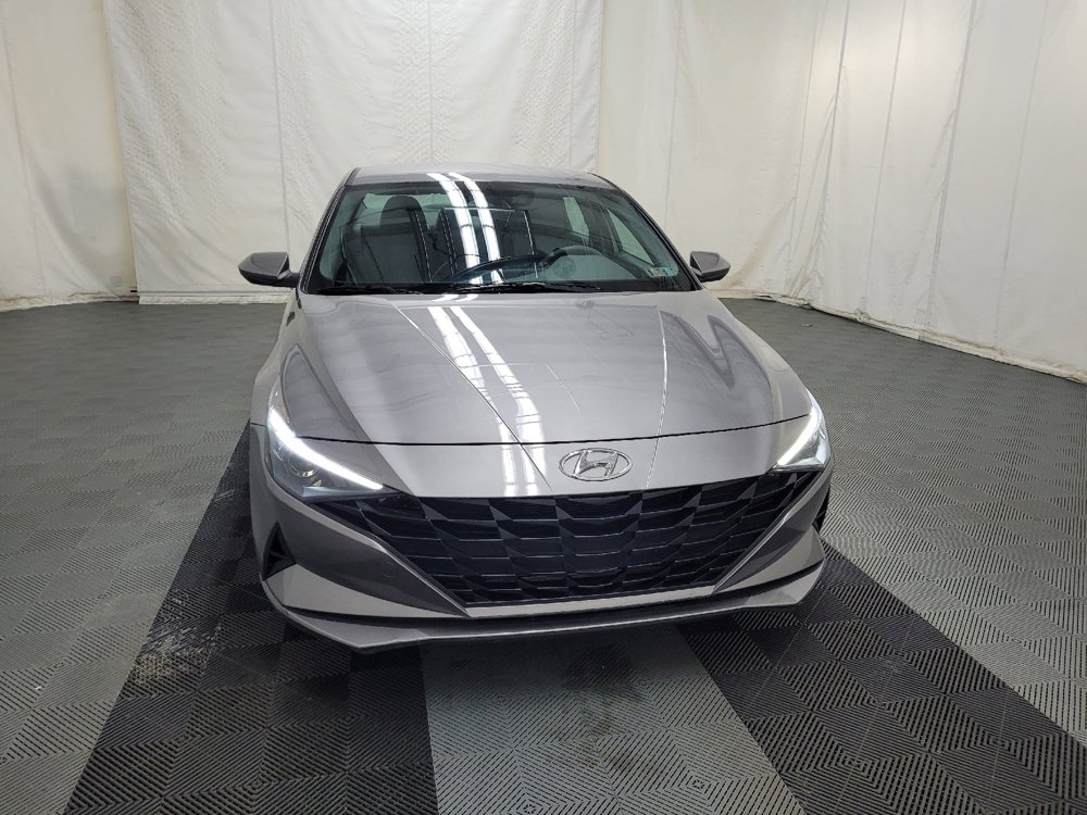 Used 2023 Hyundai Elantra SEL w/ Cargo Package image 14