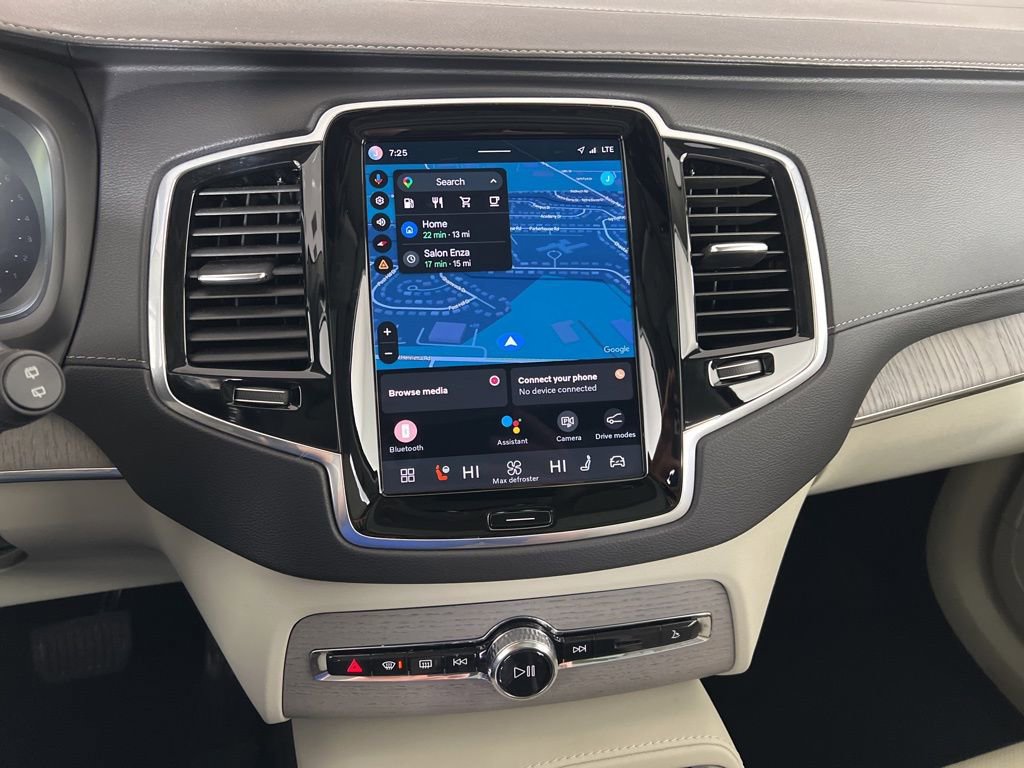 Used 2025 Volvo XC90 B6 Ultra w/ Protection Package image 22